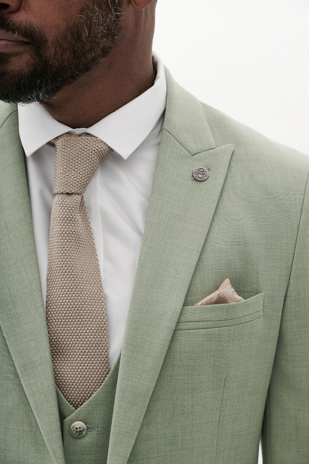 Marc Darcy – Sako Finley Moss Green