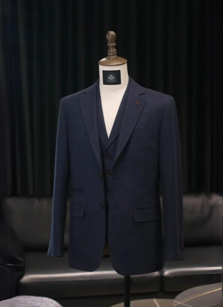 TAVERNY – Sako Chief Navy