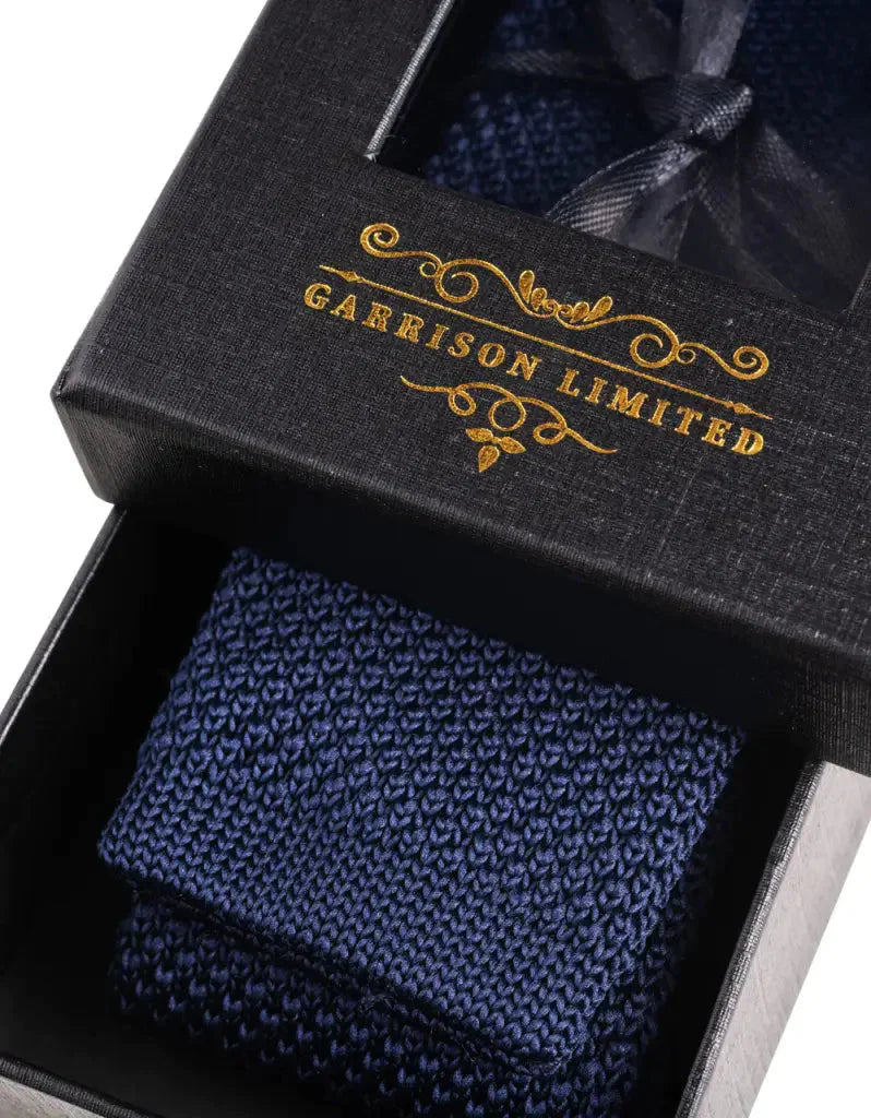 Kravata tmavomodrá pletená - Garrison Limited tmavomodrá - kravata